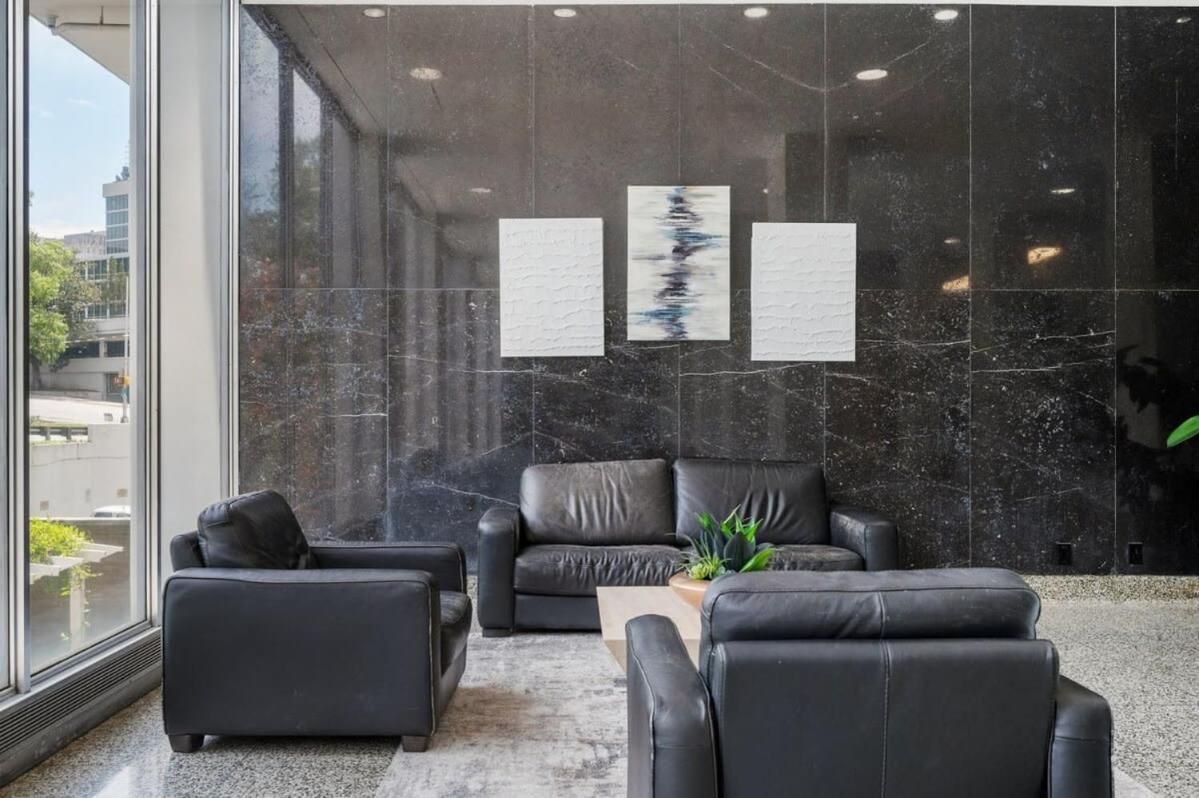 Downtown Atlanta Excellent View! Onsite Parking 1904 Villa Exterior photo